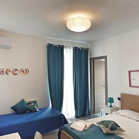 Hello World Bed & Breakfast Агридженто Екстериор снимка
