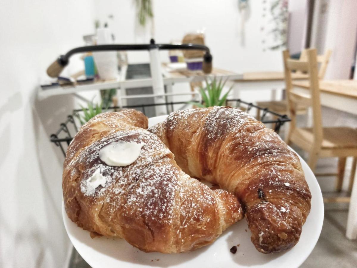 Hello World Bed & Breakfast Агридженто Екстериор снимка