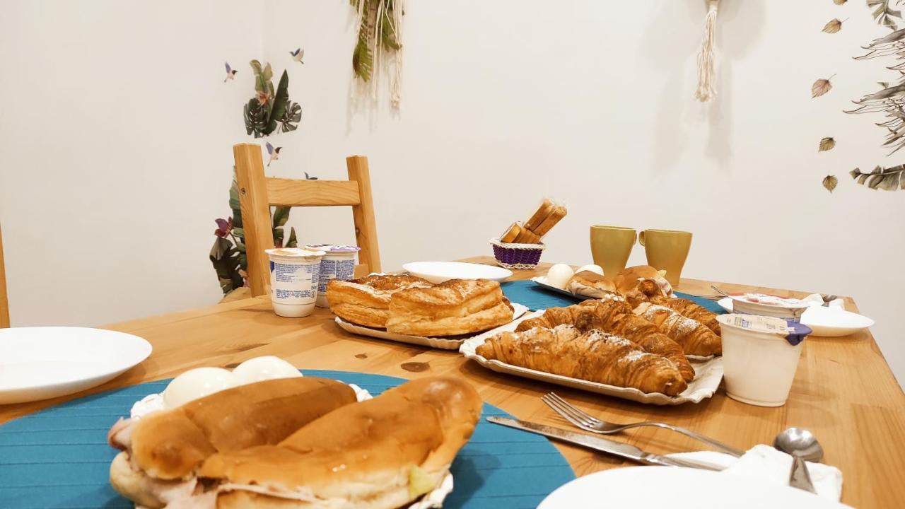 Hello World Bed & Breakfast Агридженто Екстериор снимка