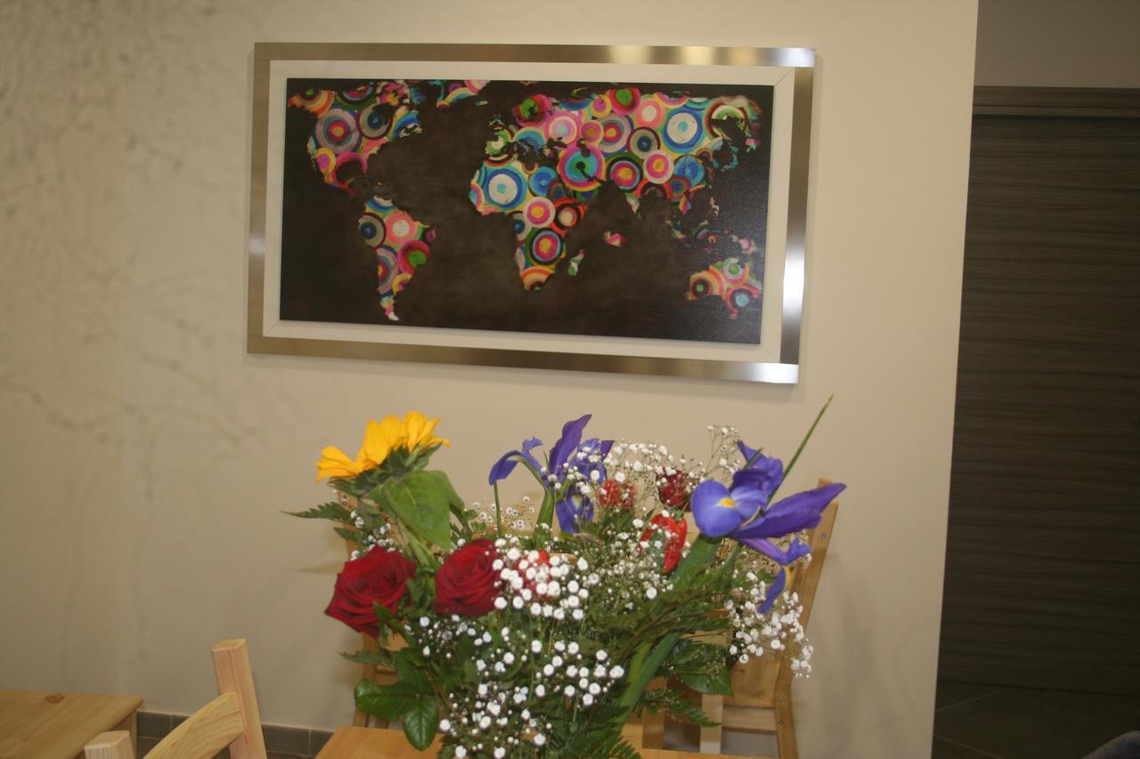 Hello World Bed & Breakfast Агридженто Екстериор снимка