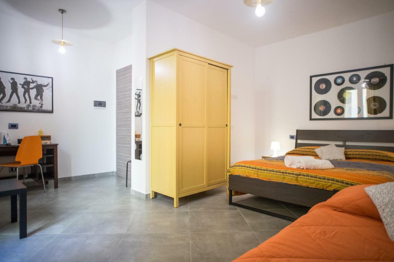 Hello World Bed & Breakfast Агридженто Екстериор снимка